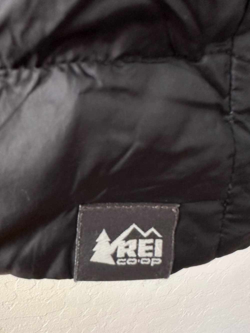 REI Co-op Women’s XS Packable Down Hooded Lightweight Parka - Mid-Thigh Puffer - Picture 4 of 11